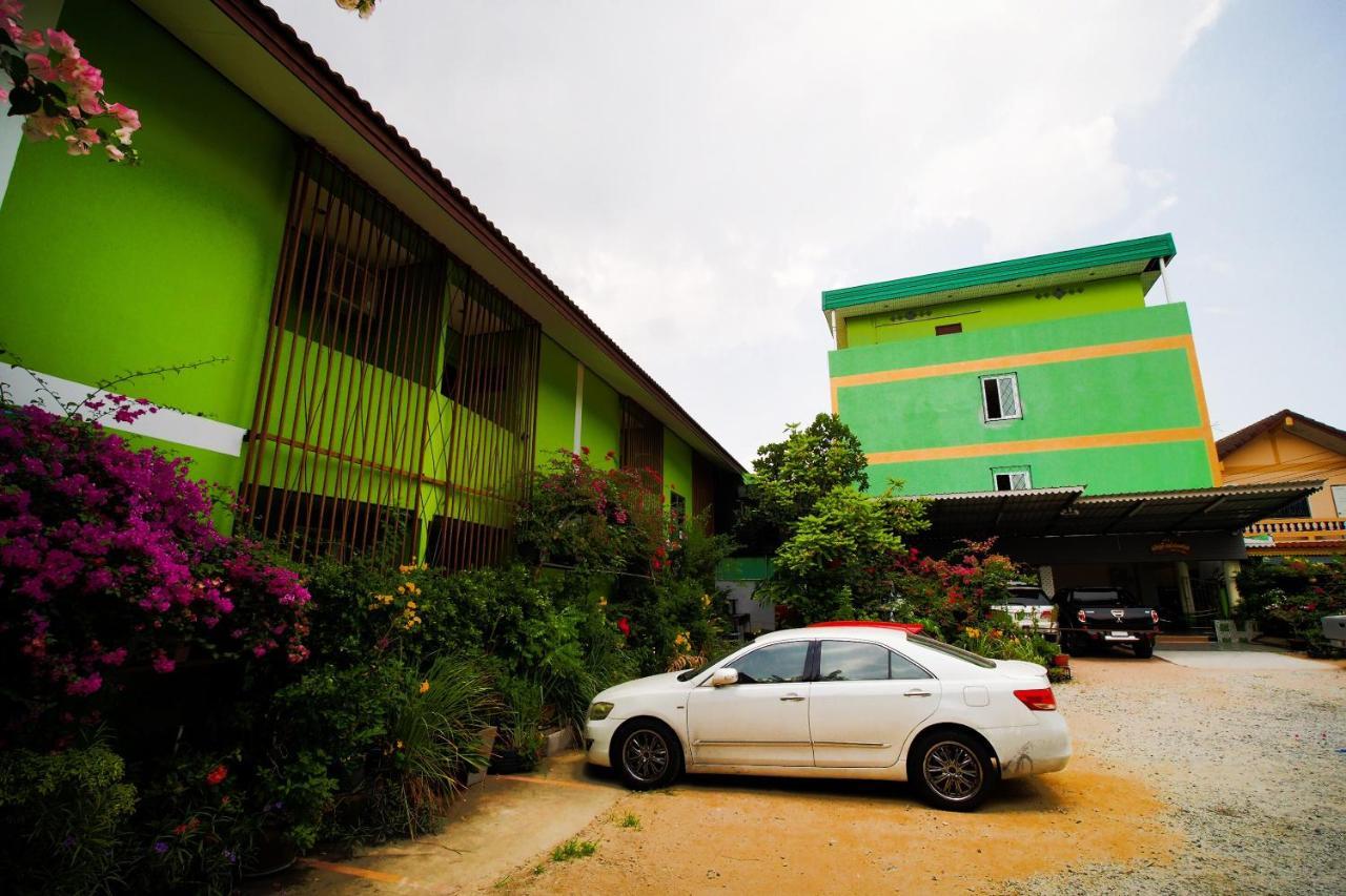 Khanidta Resort Pattaya Extérieur photo