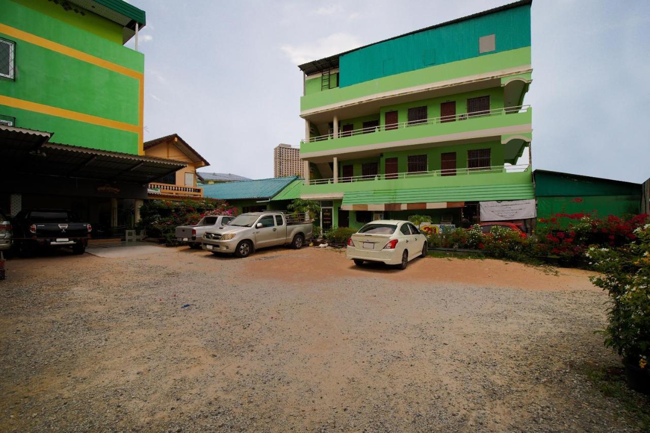 Khanidta Resort Pattaya Extérieur photo